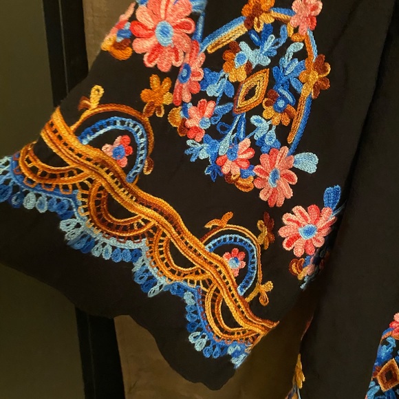 Cato Black Boho Plus Size Brocade Stiching Top - Picture 4 of 5